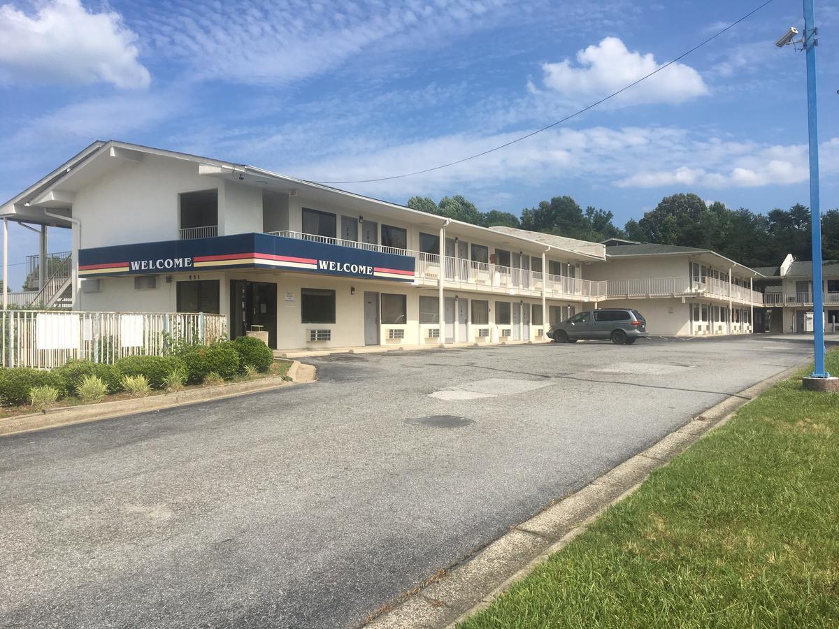 Travel Inn Greensboro Exterior foto